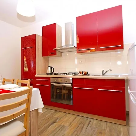 Neue In Loborika Mit Grosser Terrasse Apartment Pula