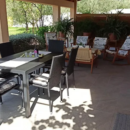 Neue In Loborika Mit Grosser Terrasse Апартаменты